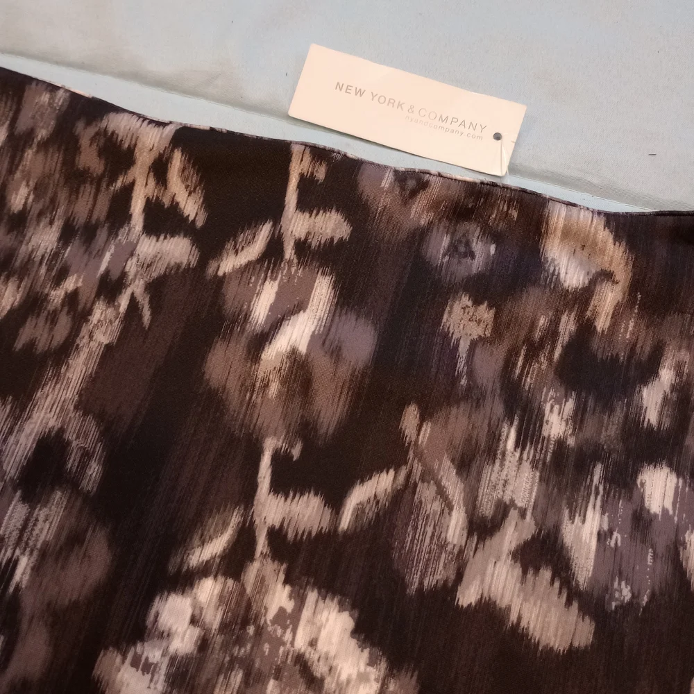 2 Skirts New York & Company Pink and Black Floral Skirs. NWT - Picture 8 of 13
